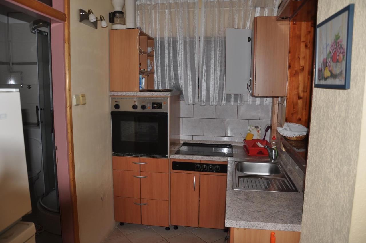 Apartmani Karla Klenovica Exterior photo