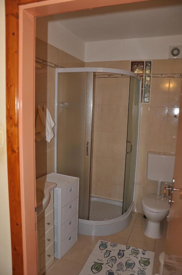 Apartmani Karla Klenovica Exterior photo